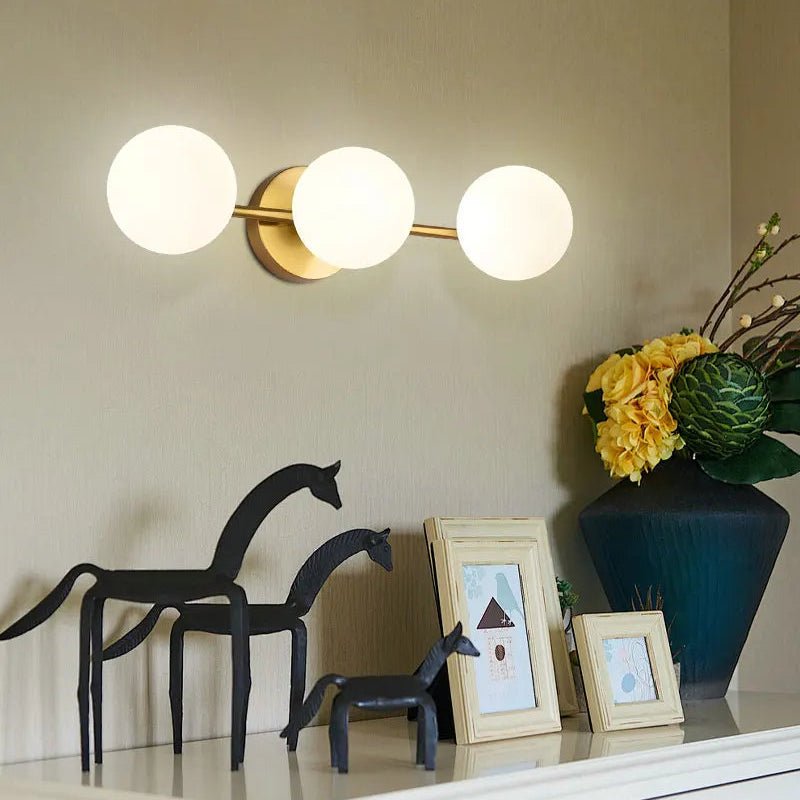 Applique Murale Lunaria | Boule de Verre Dépolie, LED Incluse