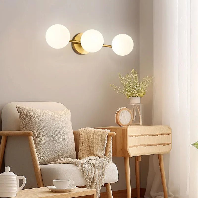 Applique Murale Lunaria | Boule de Verre Dépolie, LED Incluse